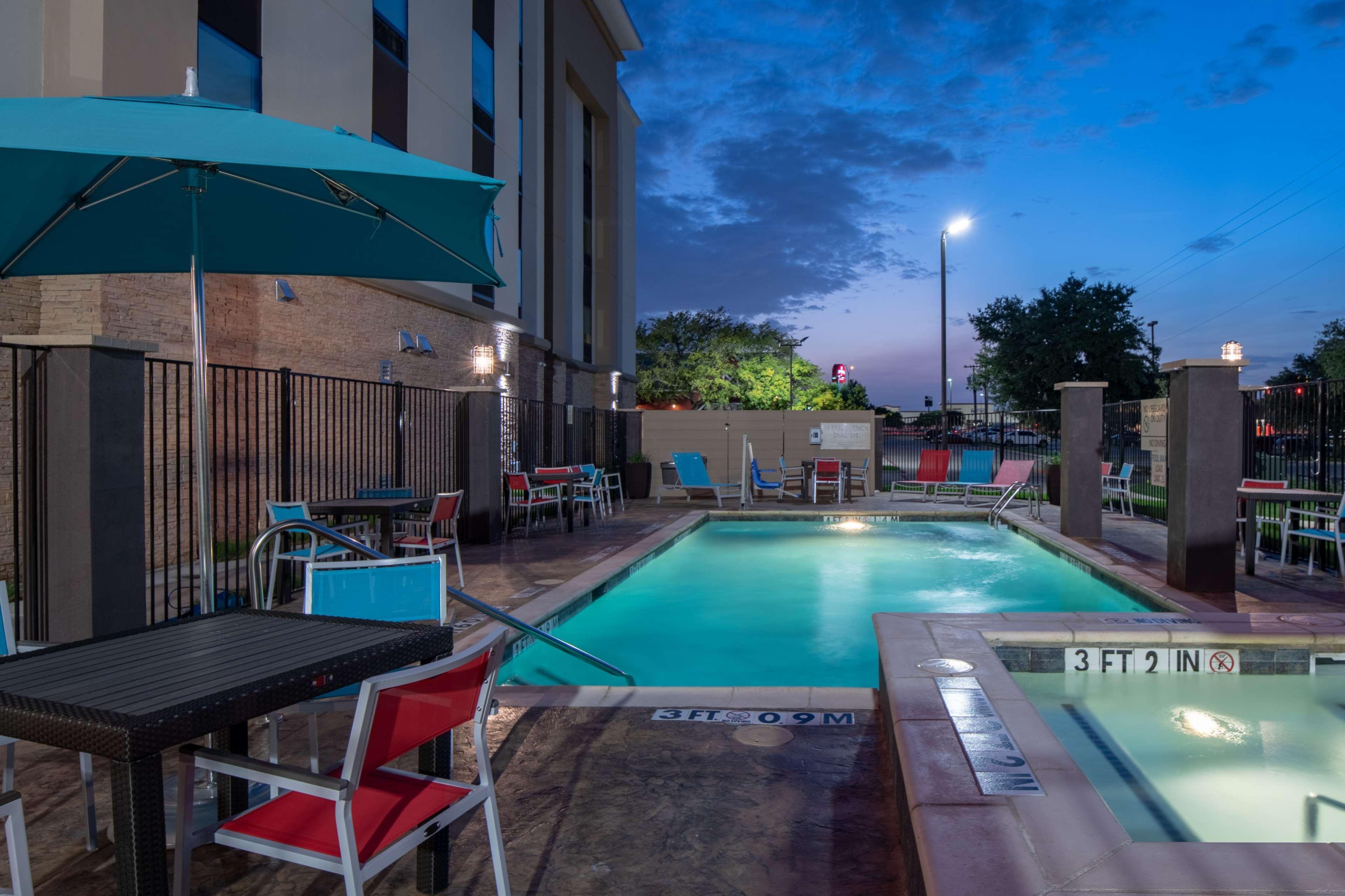 Hampton & Dallas/plano 3* Plano