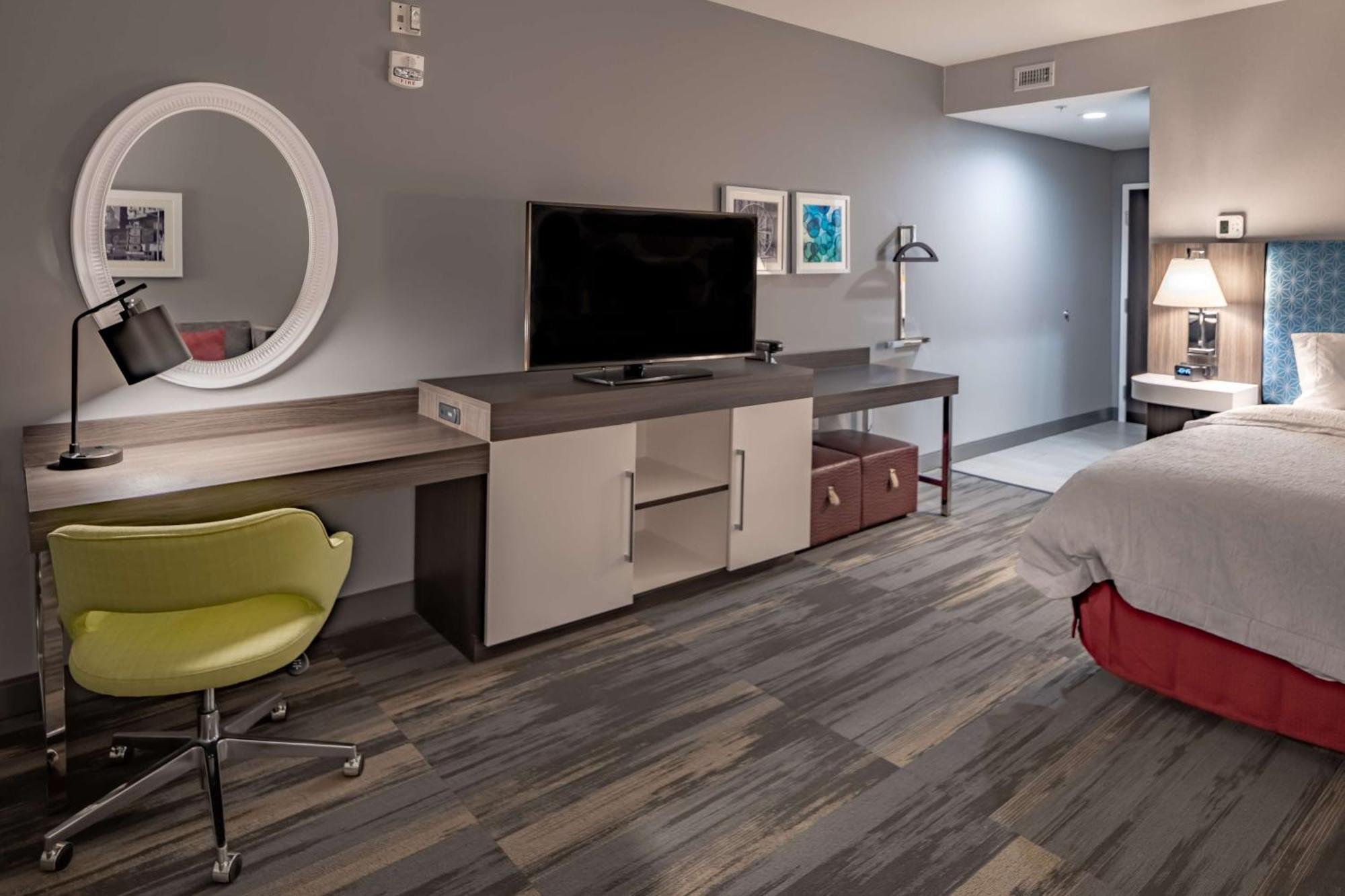 Hampton & Dallas/plano 3* Plano
